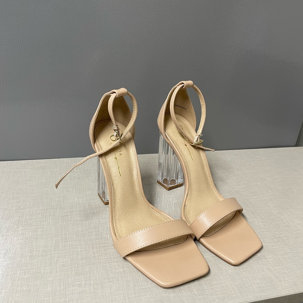 Forever21 Heels. Worn once. Size 7.5 women’s